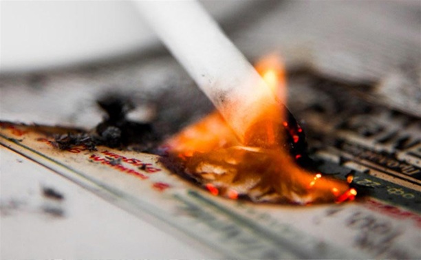 Из-за непотушенной сигареты двое мужчин сгорели в дачном домике 