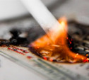 Из-за непотушенной сигареты двое мужчин сгорели в дачном домике 
