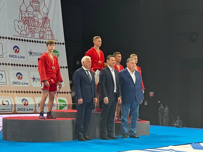 Тульские самбисты успешно выступили на турнире в Москве