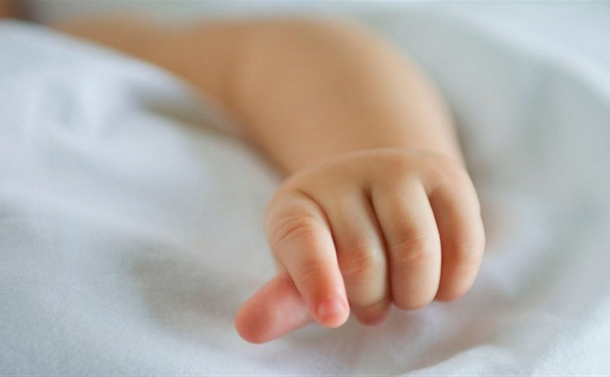 В Новомосковске мать насмерть забила новорождённую дочь