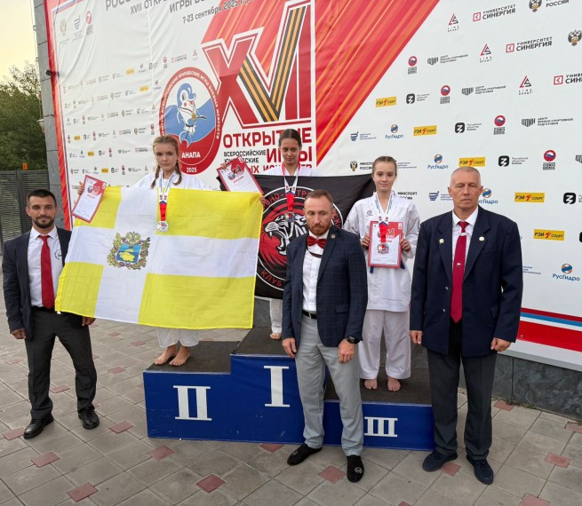 Тулячки привезли медали с XVII Всероссийских юношеских Игр боевых искусств