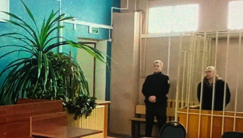 Житель Тульской области пытался зарубить топором бригадира: суд огласил приговор