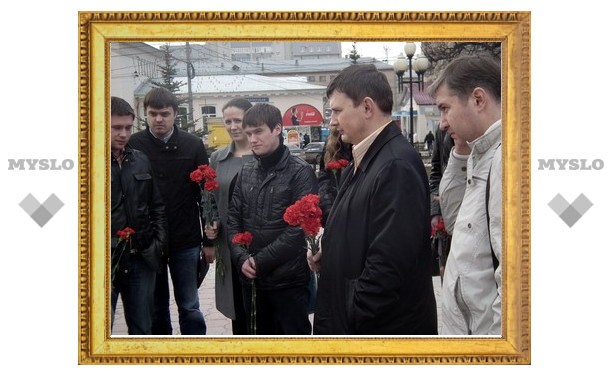 «Молодая гвардия» собрала своих лидеров в Туле «Молодая гвардия» собрала своих лидеров в Туле