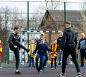 Игроки «Арсенала» сыграли в футбол с детьми из реабилитационного центра 