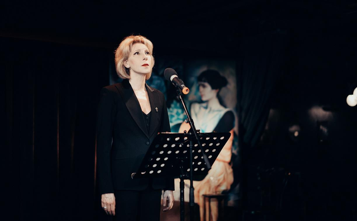 В Ясной Поляне пройдет поэтический вечер Юлии Рутберг «13 вопросов к Ахматовой»