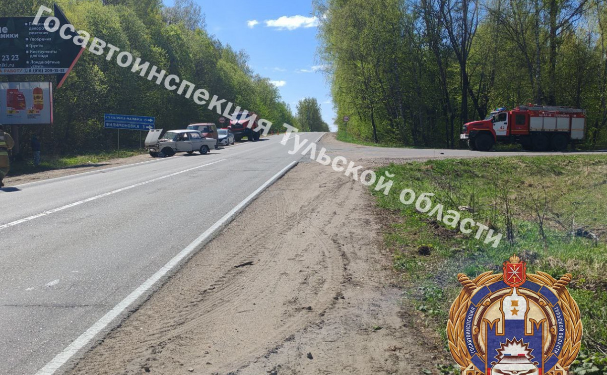 В Заокском районе Opel влетел в ВАЗ: три человека пострадали