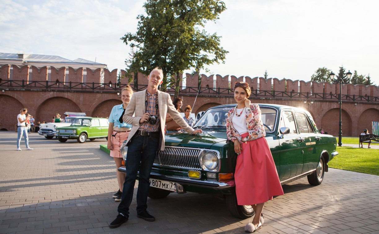Вечеринка стиляг в Тульском кремле: большой фоторепортаж