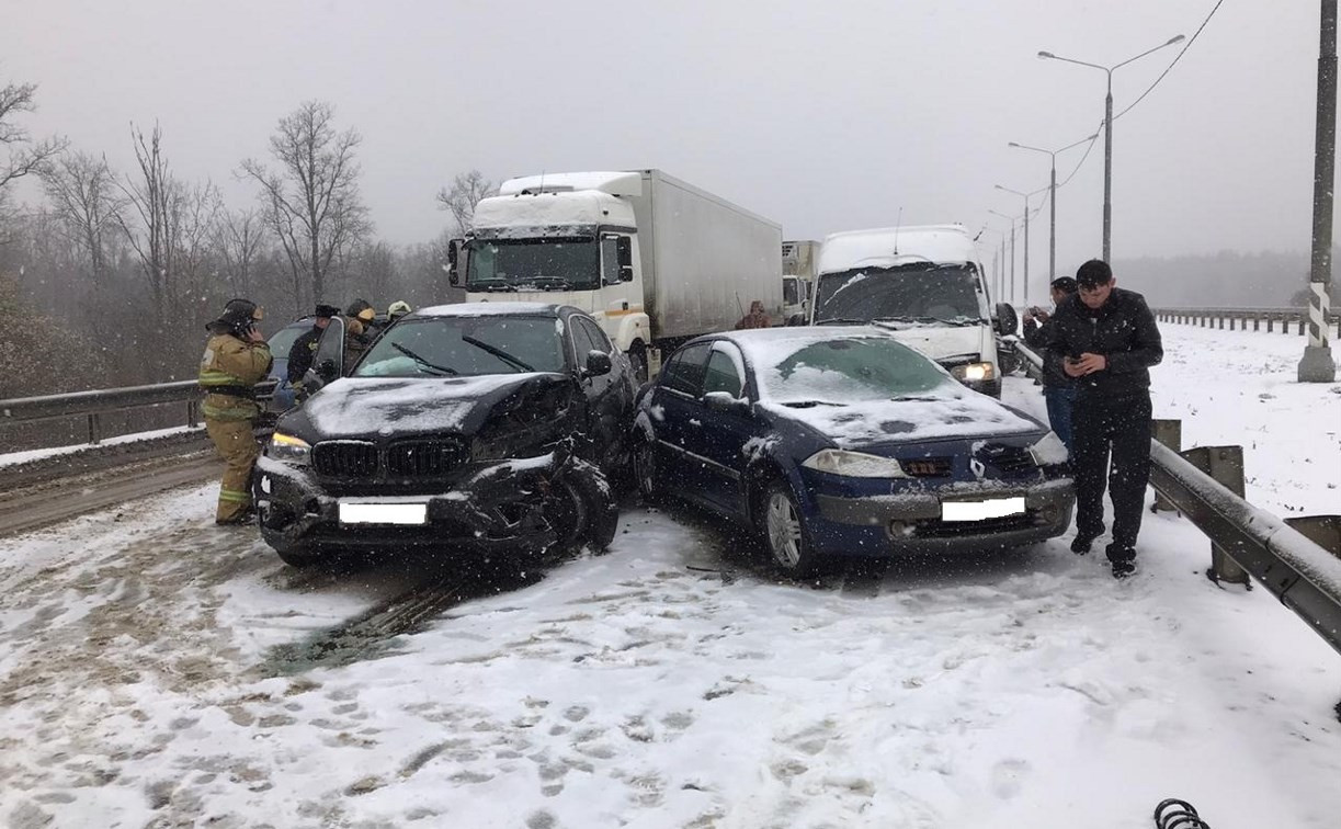 В Тульской области в ДТП столкнулись 40 машин: трасса М2 перекрыта