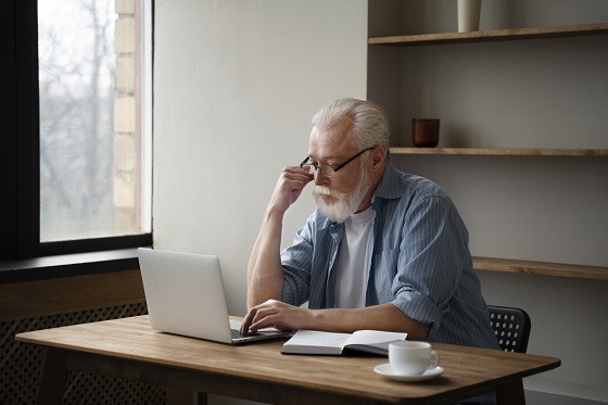 Опыт побеждает молодость: каждый десятый работник Тульской области — старше 60 лет