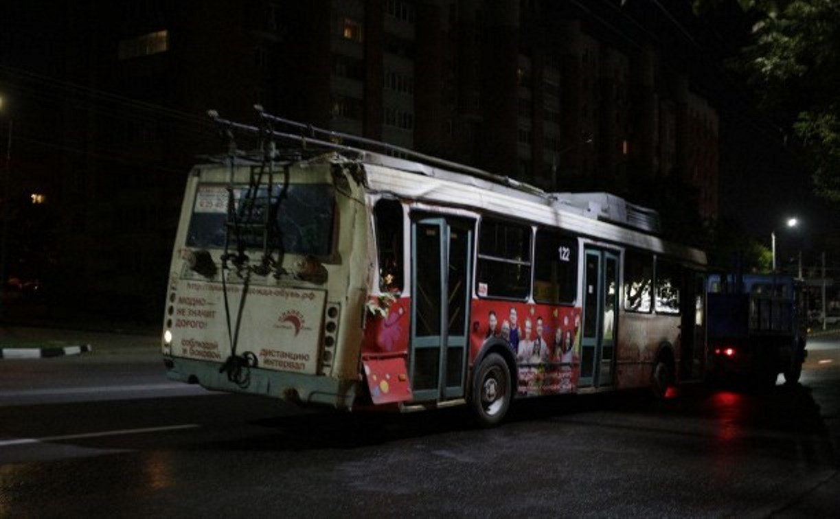 Скончался водитель троллейбуса, врезавшегося в жилой дом в Туле