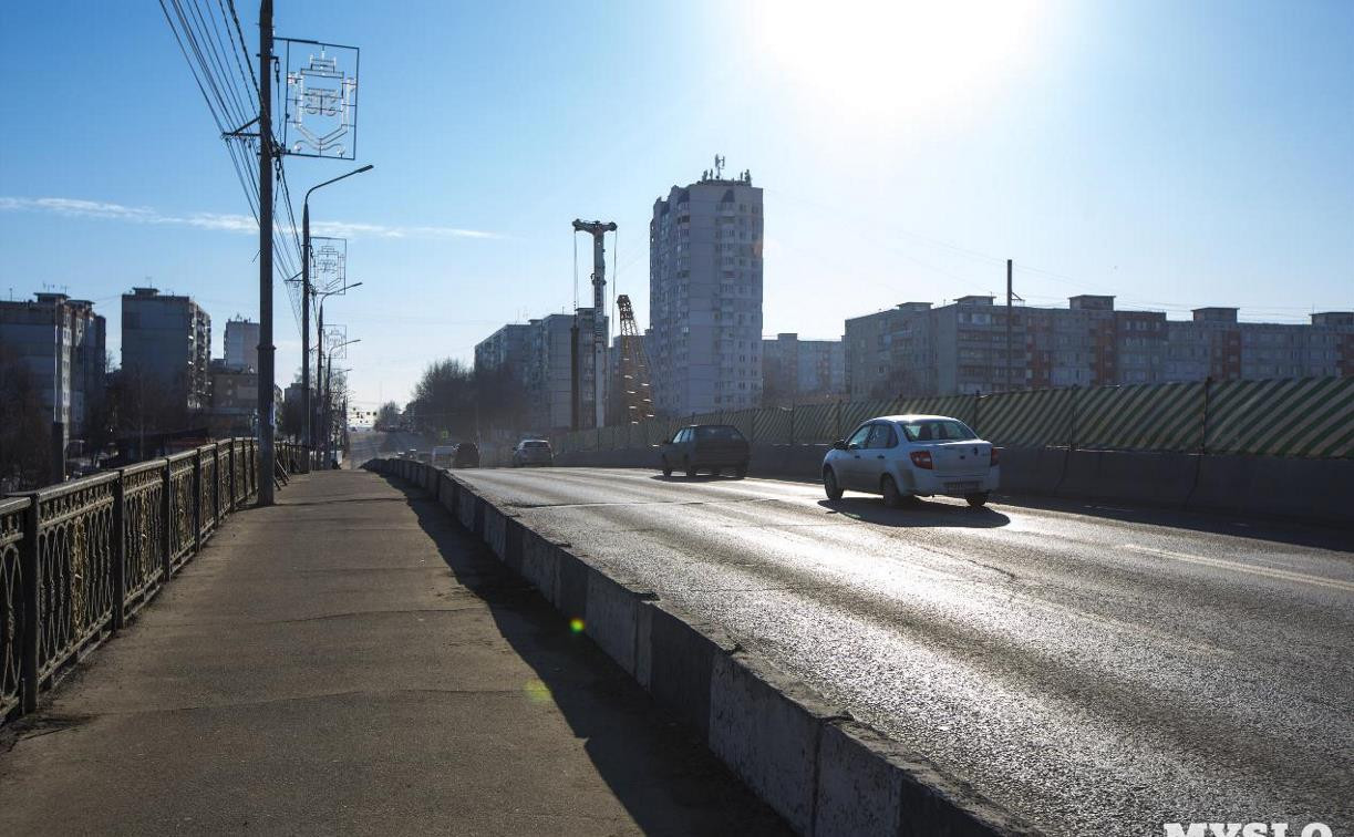 7 ноября на Московском путепроводе оставят для движения только одну полосу