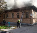 На пересечении улиц Гоголевской и Свободы загорелся жилой дом на 4 семьи