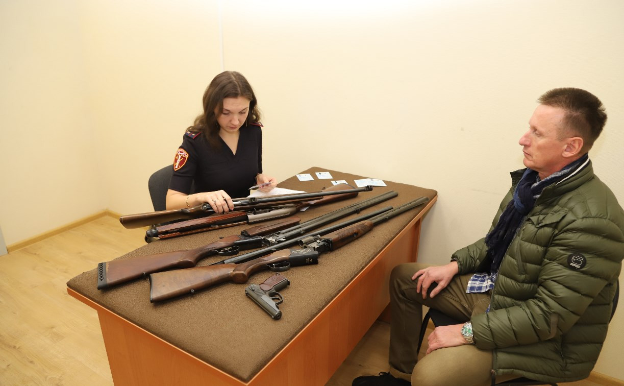 Пулемет за 5000 рублей, граната – 1500: Туляки могут сдать оружие в Росгвардию