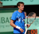 Тульский теннисист покидает турнир в Женеве