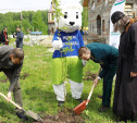 В деревне Федора Конюхова высадили аллею из 100 плодовых деревьев