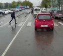 «Накажи автохама»: водитель Kia Picanto решил, что успеет проскочить перед пешеходами