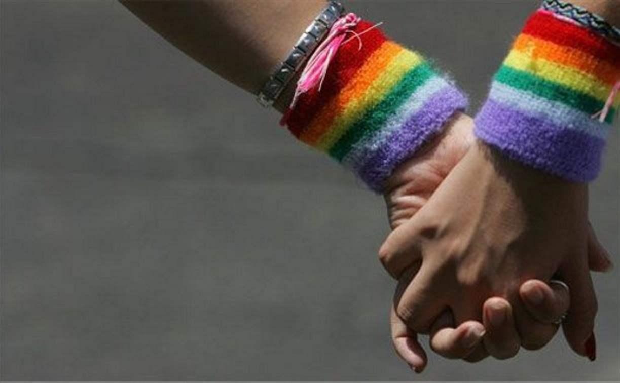 КПРФ предлагает ввести ответственность за публичное признание в нетрадиционной сексуальной ориентации 