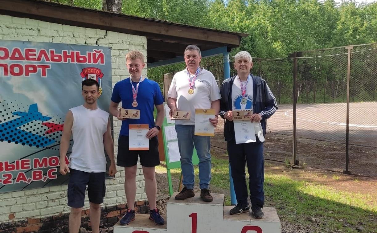 Туляк завоевал серебро на чемпионате России по авиамодельному спорту 