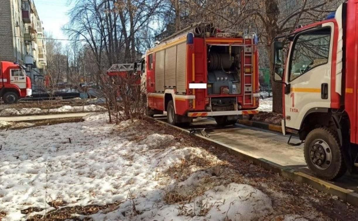 Пожарные в Туле спасли 10 человек на улице Фридриха Энгельса