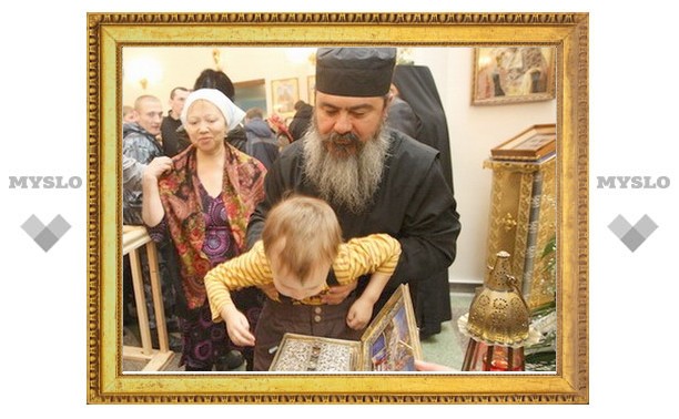 Поклониться поясу Богородицы в Москве ежедневно смогут не менее 50 тыс. верующих