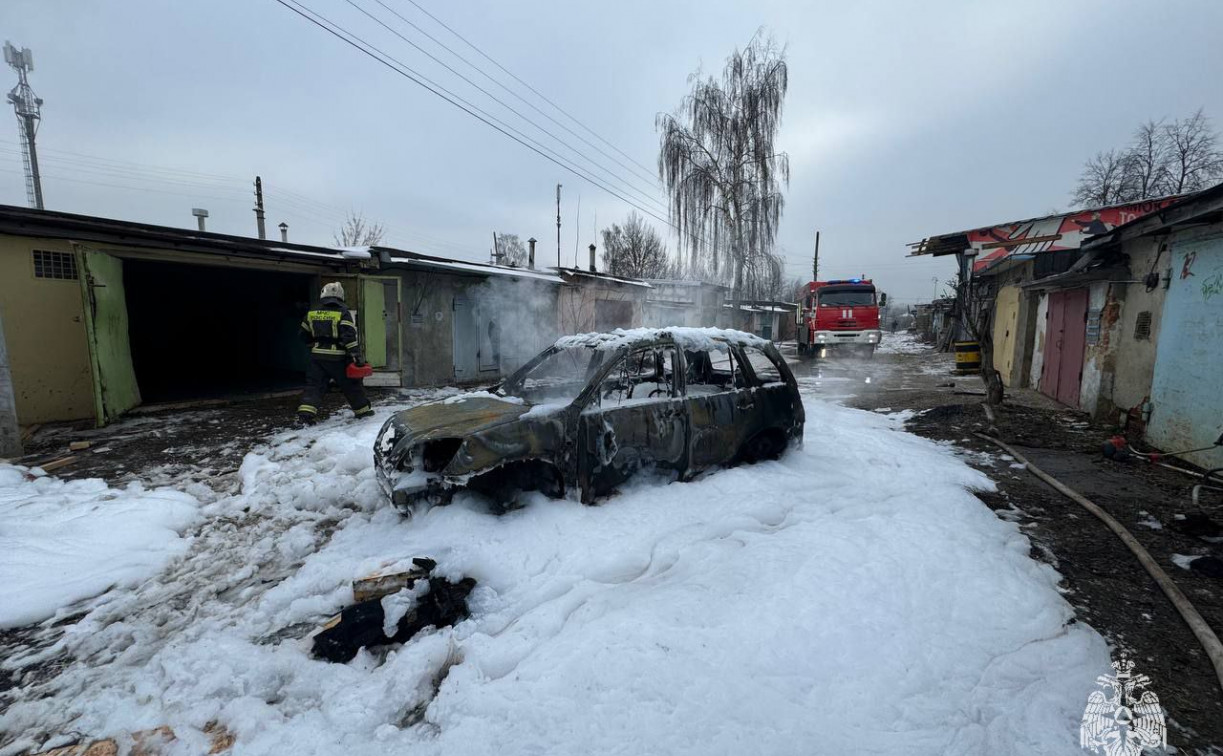 В Скуратово сгорел автомобиль 