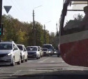Водителя тульского трамвая оштрафовали за проезд на красный
