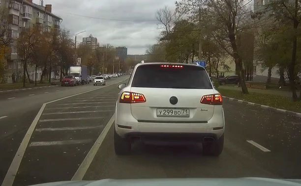 В Туле водитель наткнулся на «дорожного учителя»