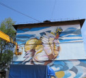 Восстановление граффити «Лебедь» на ул. Шухова завершат на этой неделе