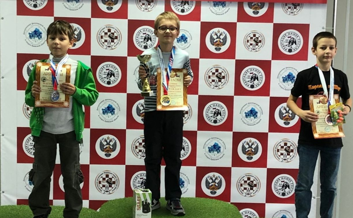 Девятилетний туляк выиграл Всероссийские соревнования по русским шашкам в Брянске