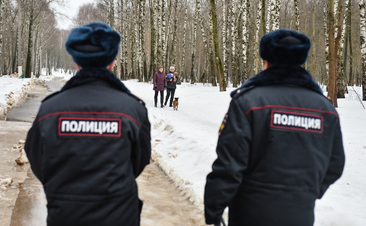 В Комсомольском парке прошёл рейд по выявлению собачников-нарушителей