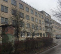 Медкомплекс за 550 млн рублей: почему в Узловой продают здание бывшей поликлиники?