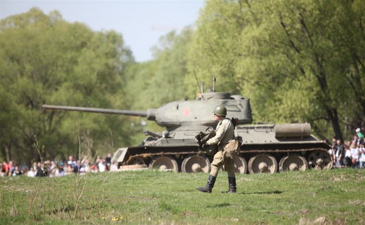 В Центральном парке реконструкторы «взяли Берлин»