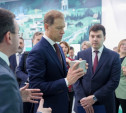 «Полипласт» представил Денису Мантурову свои инвестпроекты на Международной выставке-форуме «Россия»