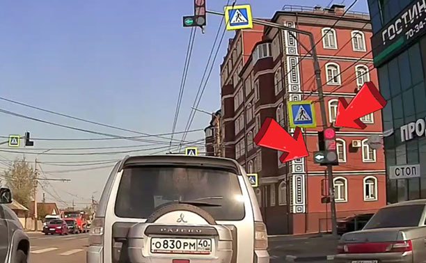 На ул. Болдина невнимательный водитель нарушил ПДД