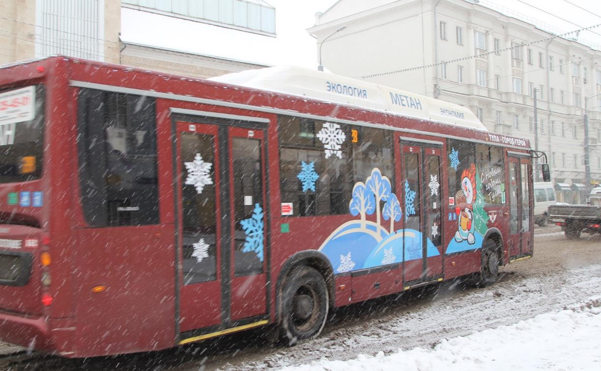 В Туле троллейбусы, автобусы и трамваи украшают к Новому году