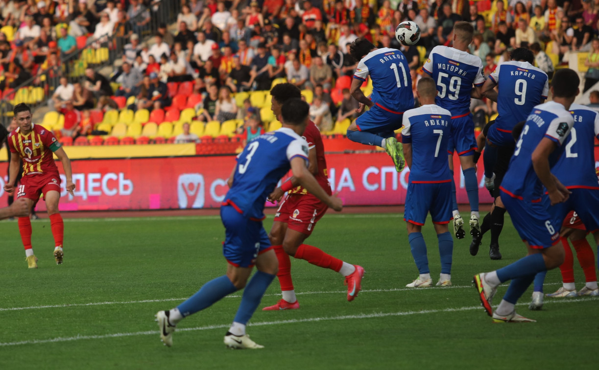 «Арсенал» упустил победу в первом матче сезона. Фоторепортаж Myslo