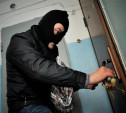 Двое жителей Киреевска напоили туляка и ограбили его квартиру