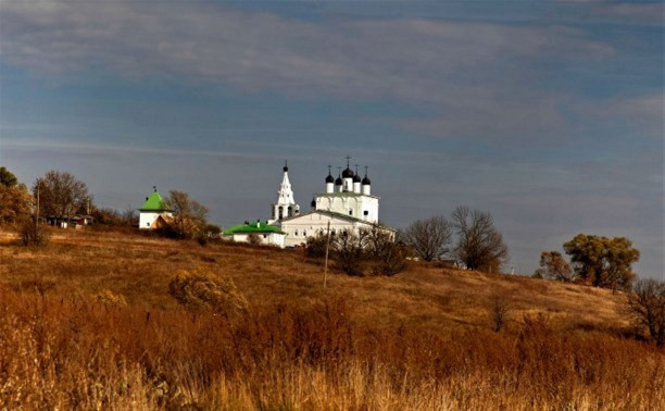 Владимир Груздев посетил Анастасов монастырь