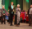 Туляк получил из рук Кадырова награду конкурса имени Эсамбаева