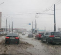 «Две трети снега растаяло, плюс дождь»: в администрации объяснили воскресный потоп в Туле