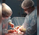 Тульские хирурги провели уникальную операцию и спасли маму и новорожденного