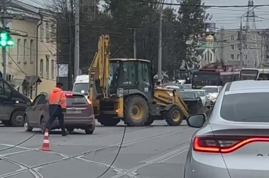 Из-за оборванных проводов в Заречье образовалась огромная пробка