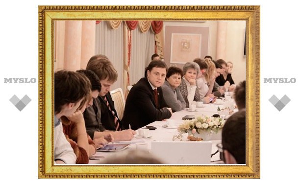 Владимир Груздев снова встретился с тульскими блогерами