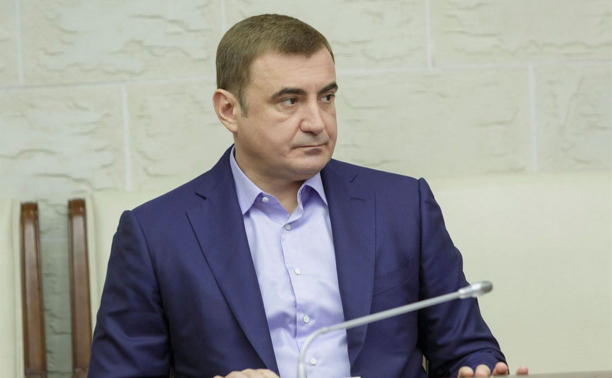 Алексея Дюмина расстроило состояние катка на главной площади Тулы