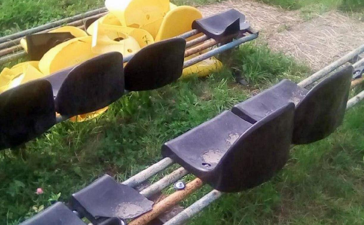 Полиция выяснила, кто разломал пластиковые кресла на стадионе в Советске