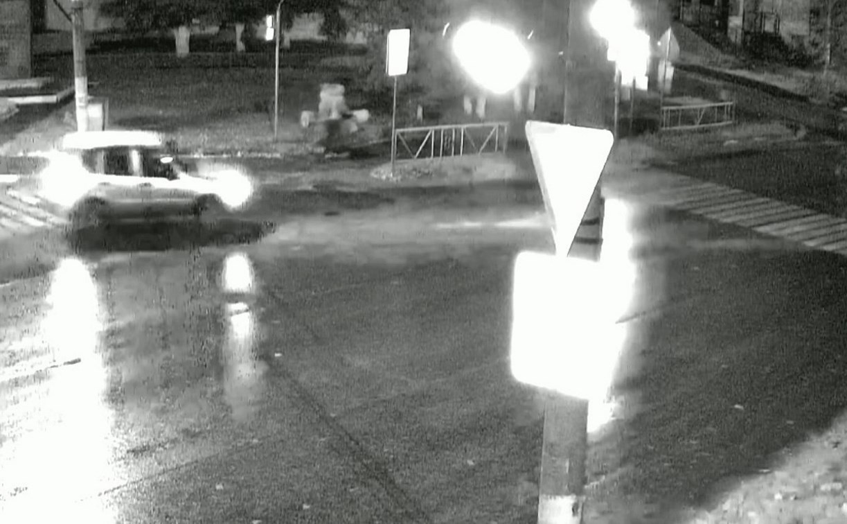 Ночная погоня в Узловой: Chevrolet Niva врезался в фонарный столб