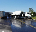 В Тульской области грузовик влетел в колонну МЧС: пострадали пять спасателей