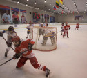 В Новомосковске стартовал хоккейный турнир EuroChemCup: репортаж