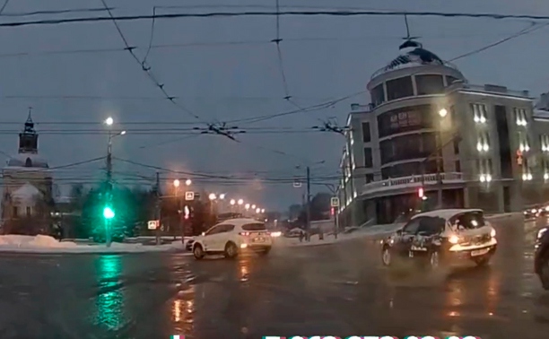 В Туле водители откуда захотели, оттуда и повернули