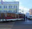 На улице Советской в Туле трамвай сошел с рельсов
